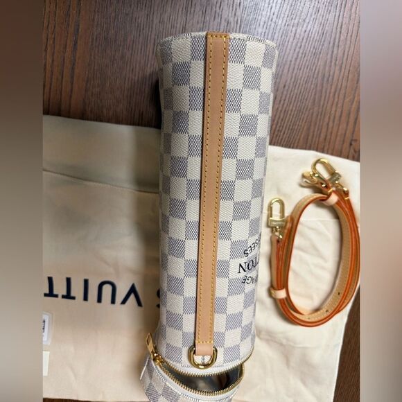 LOUIS VUITTON Damier Azur Bottle Holder 🔥 - Picture 16 of 16